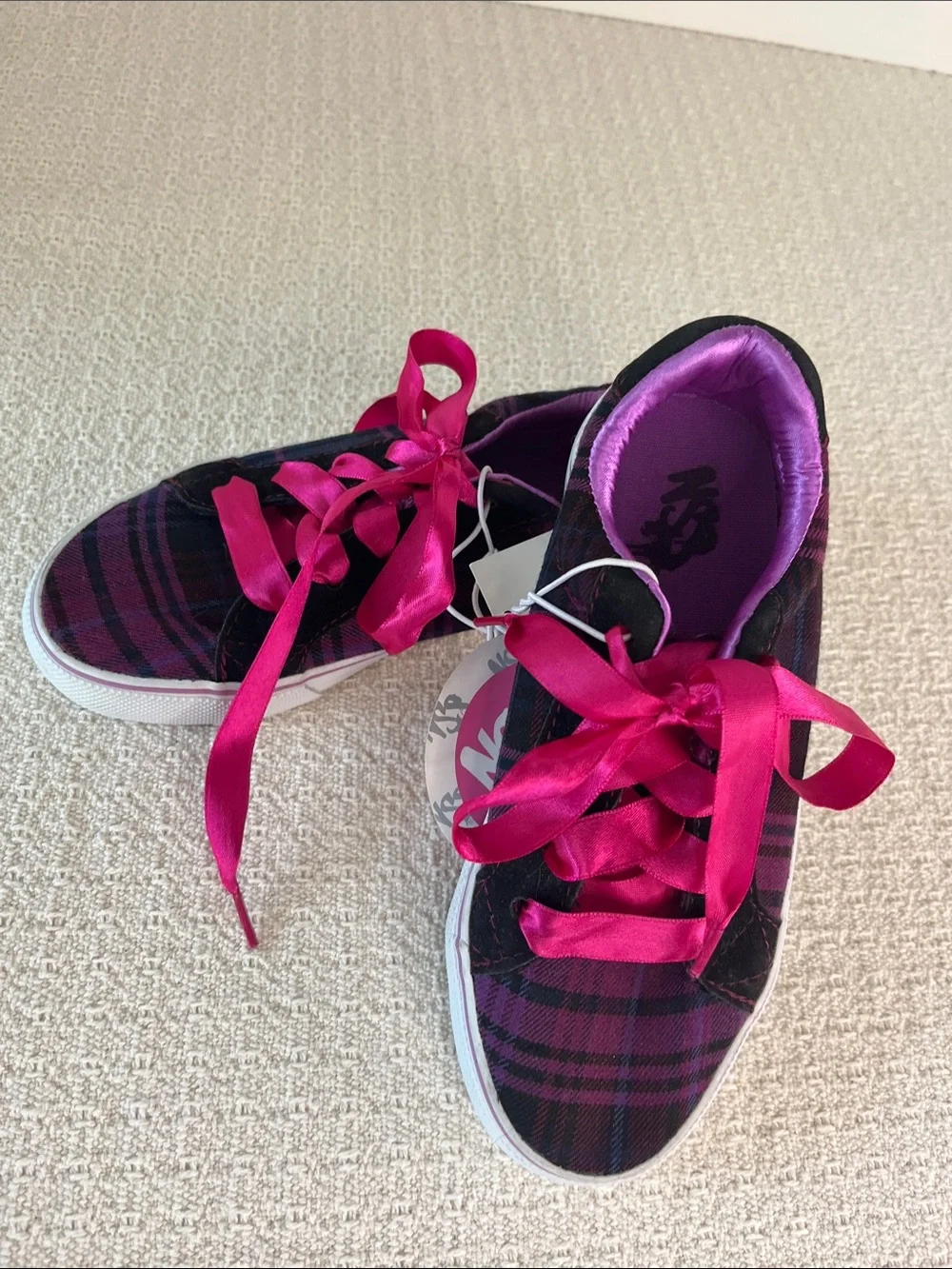 NSS Girls ribbon tie, plaid tennis shoes, NWT size 13, black purple pink vintage
